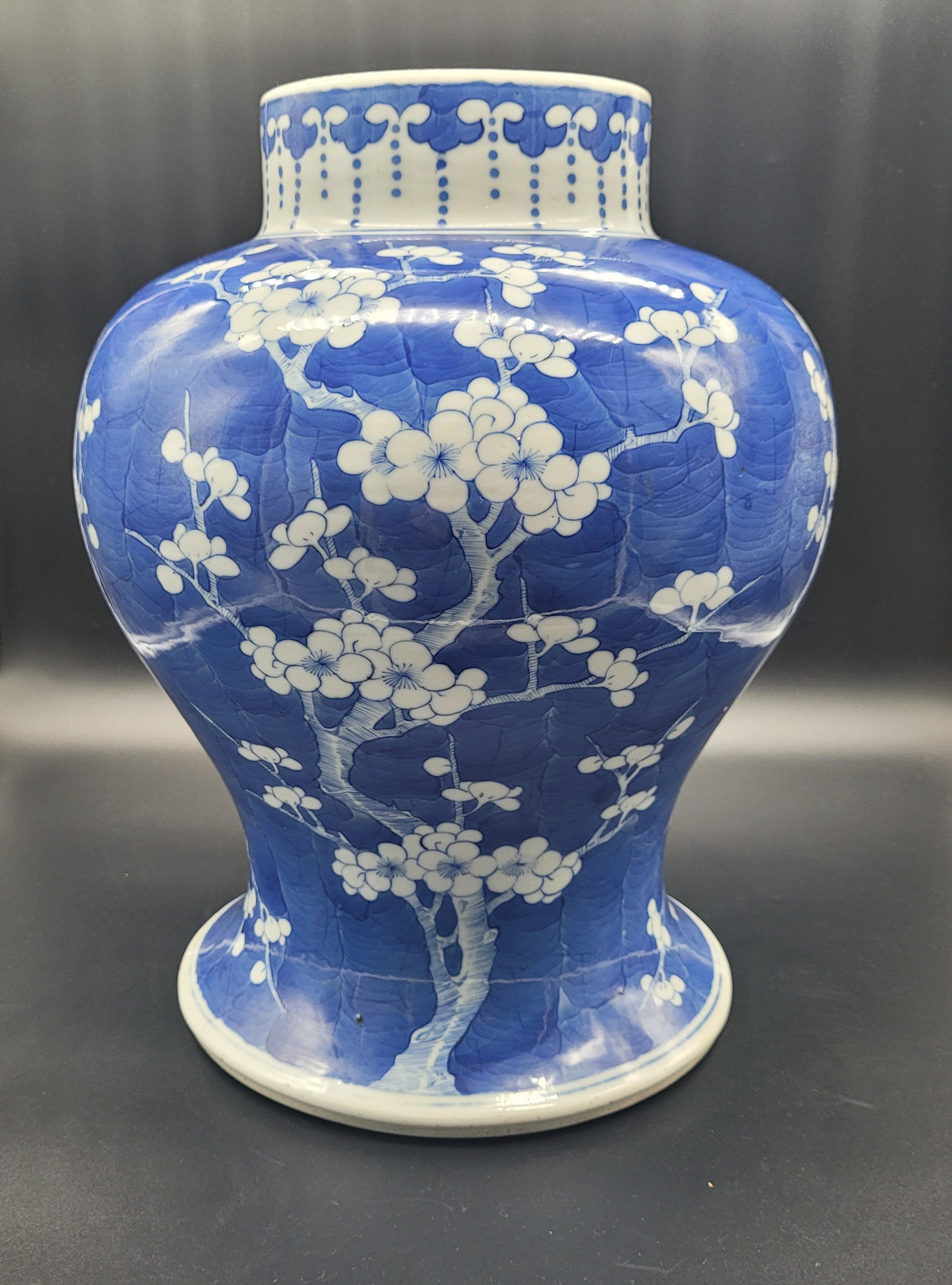 Peter Combs asian art Chinese Qing Prunus Pattern MASSIVE Vase Temple Jar 19th Century