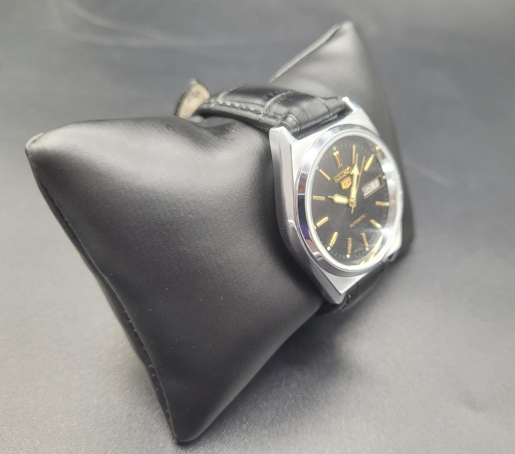 Buy Vintage Seiko Watches USAVintage SEIKO 5 Automatic Mens Watch Black Dial