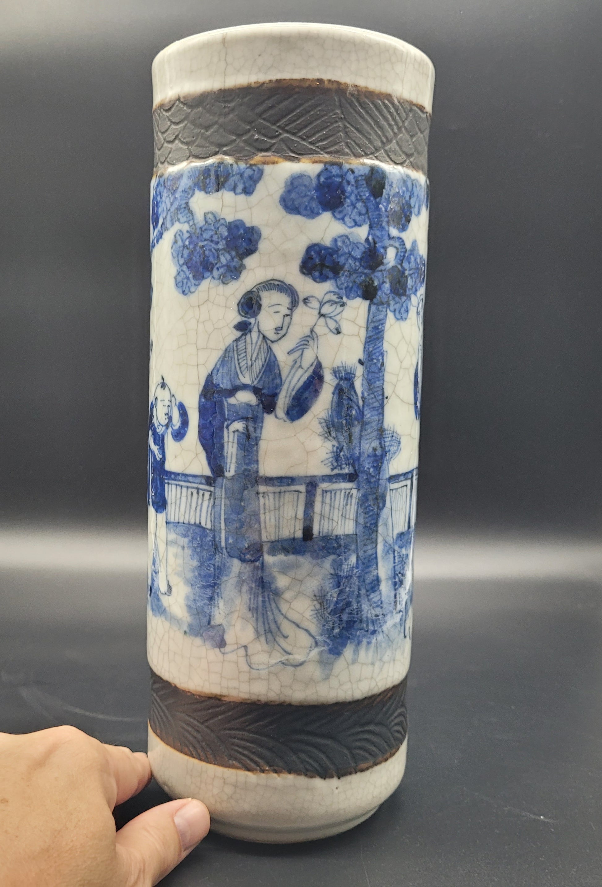 Really Nice Blue & White Crackle Glaze Chinese Nanking Qing Brush Pot / Vase 