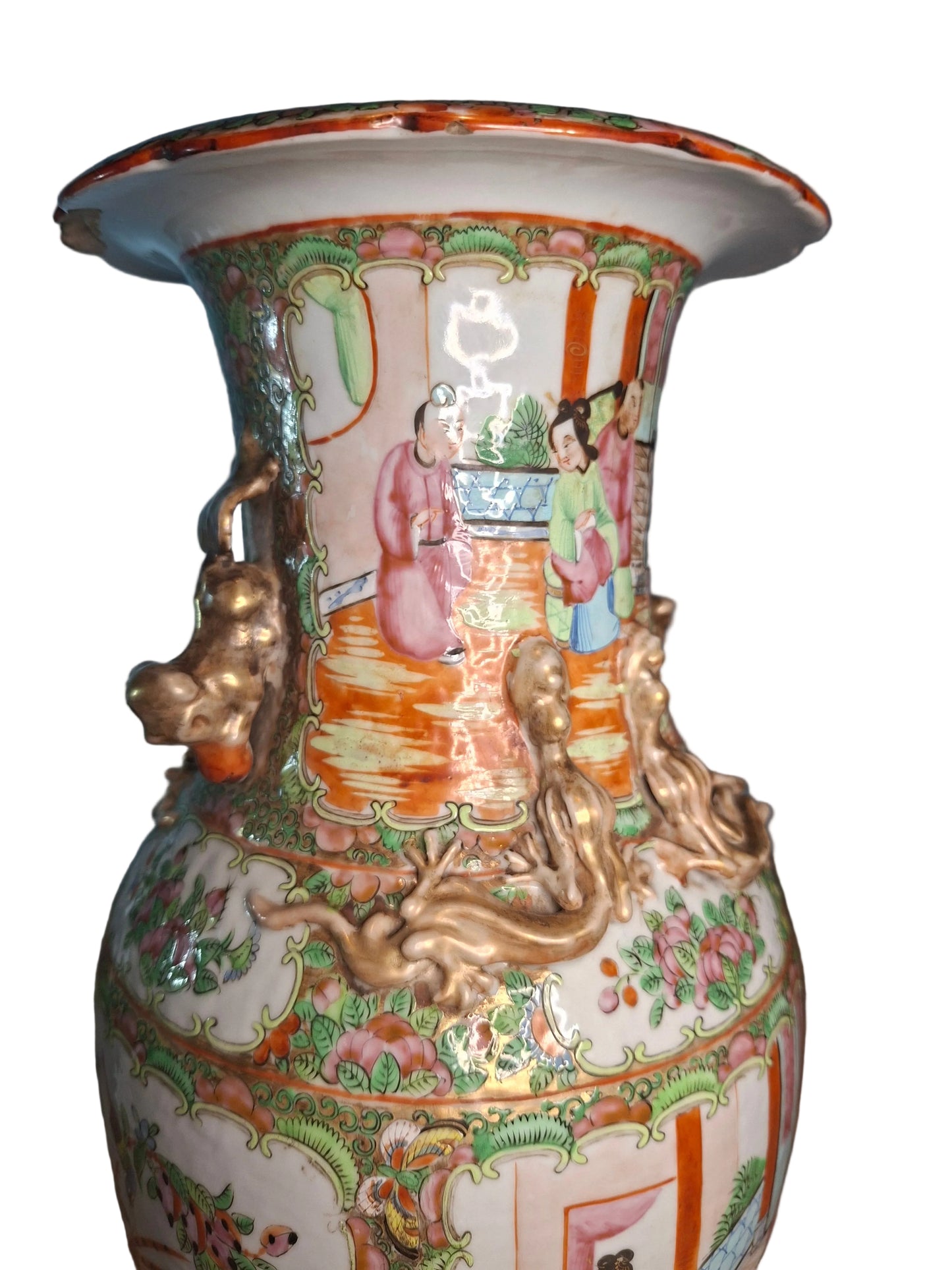 A Cantonese Porcelain Vase, 19th century made in the early 1800s in canton China