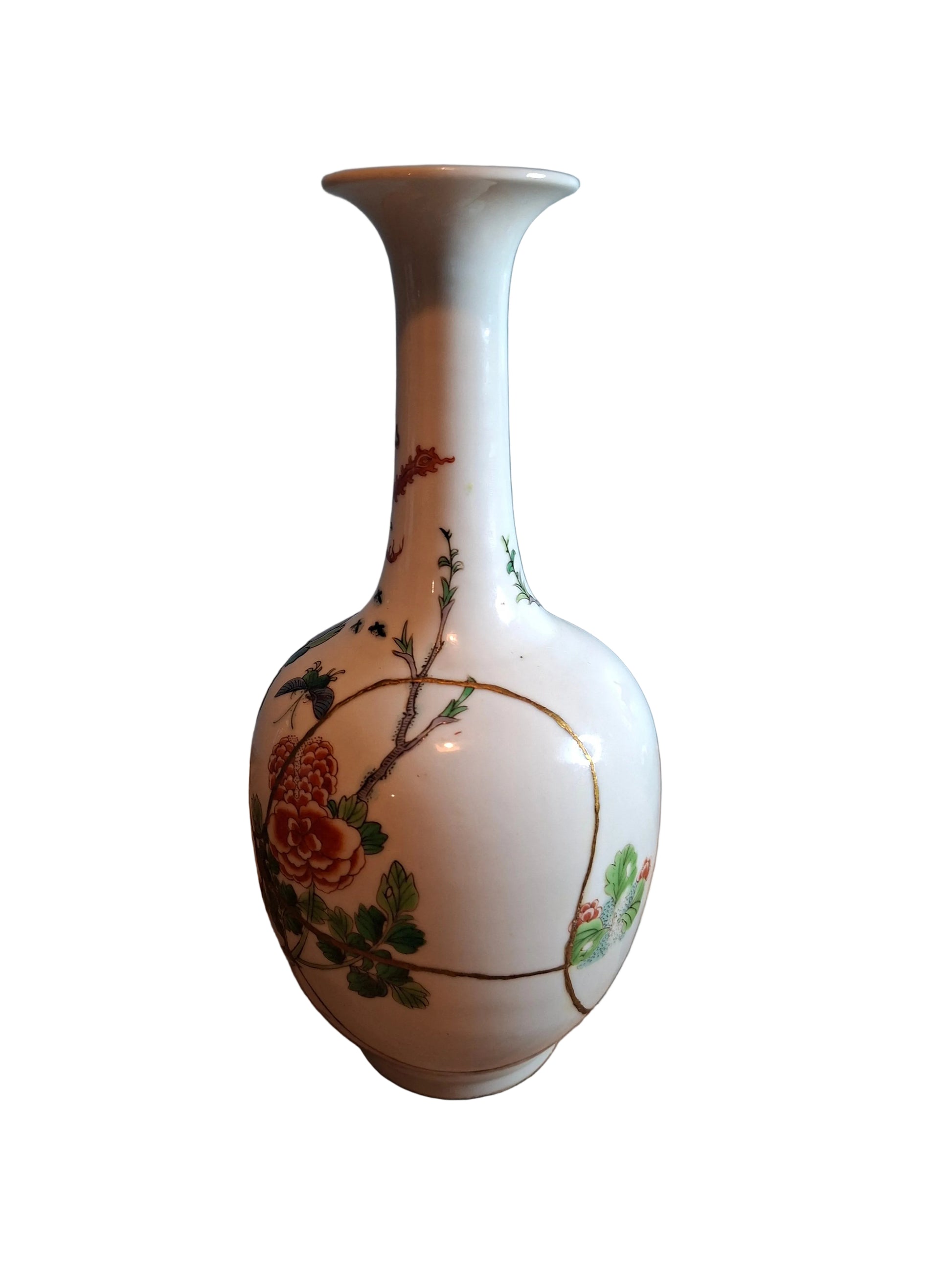 Antique Chinese Porcelain Vase decorated with birds in the famille vert colours dateing to the 19th century