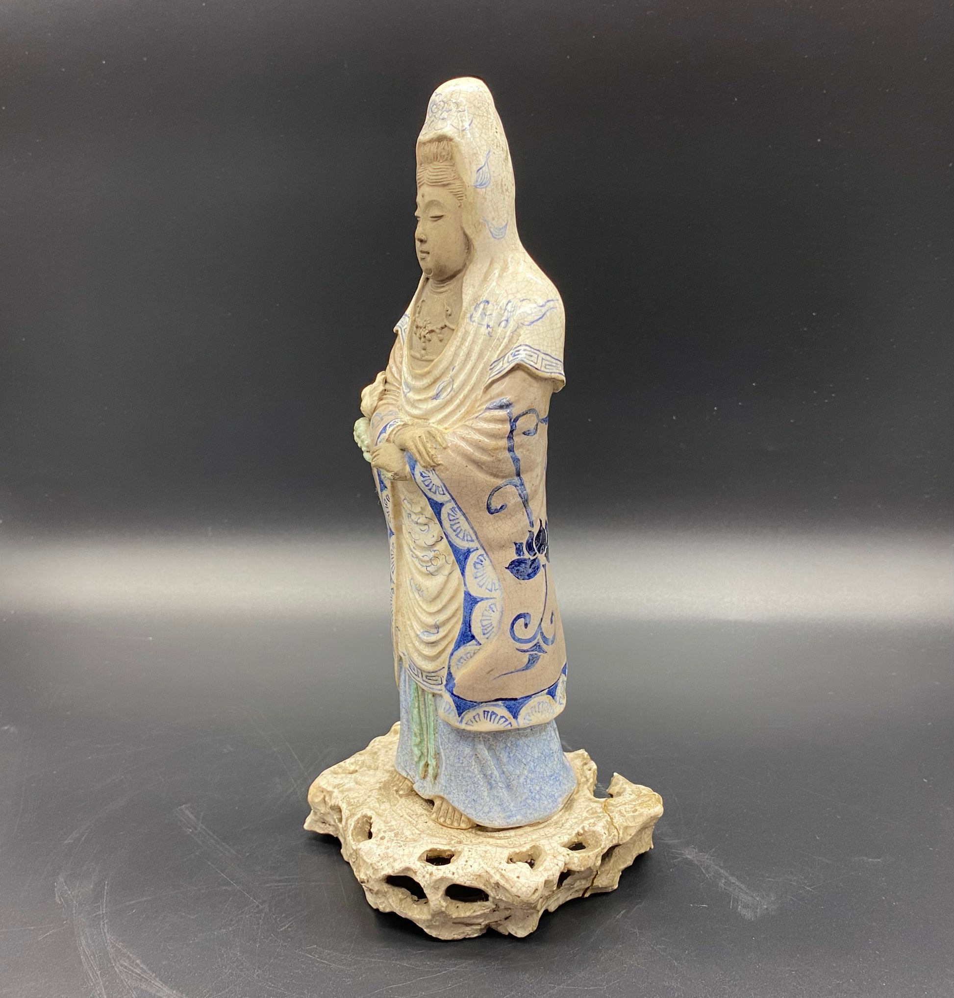 RARE Unusual & Extremely well Modelled Japanese Edo Period Crackle Were Guan Yin Pottery Figurine BUY ANTIQUES ONLINE 