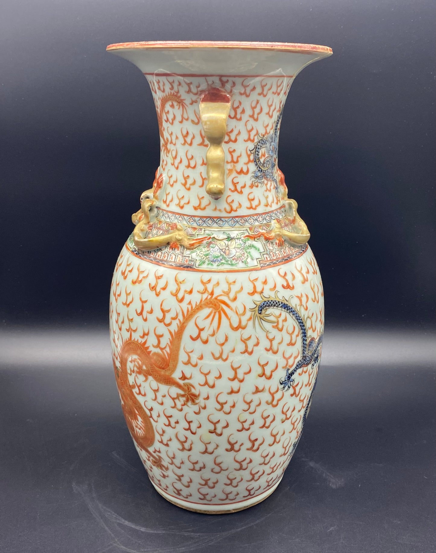 KBantiques Asian Art - Some examples of valuable Chinese pottery marks: Ming dynasty (1368-1644): Porcelain from this time was marked with the emperor's reign mark.