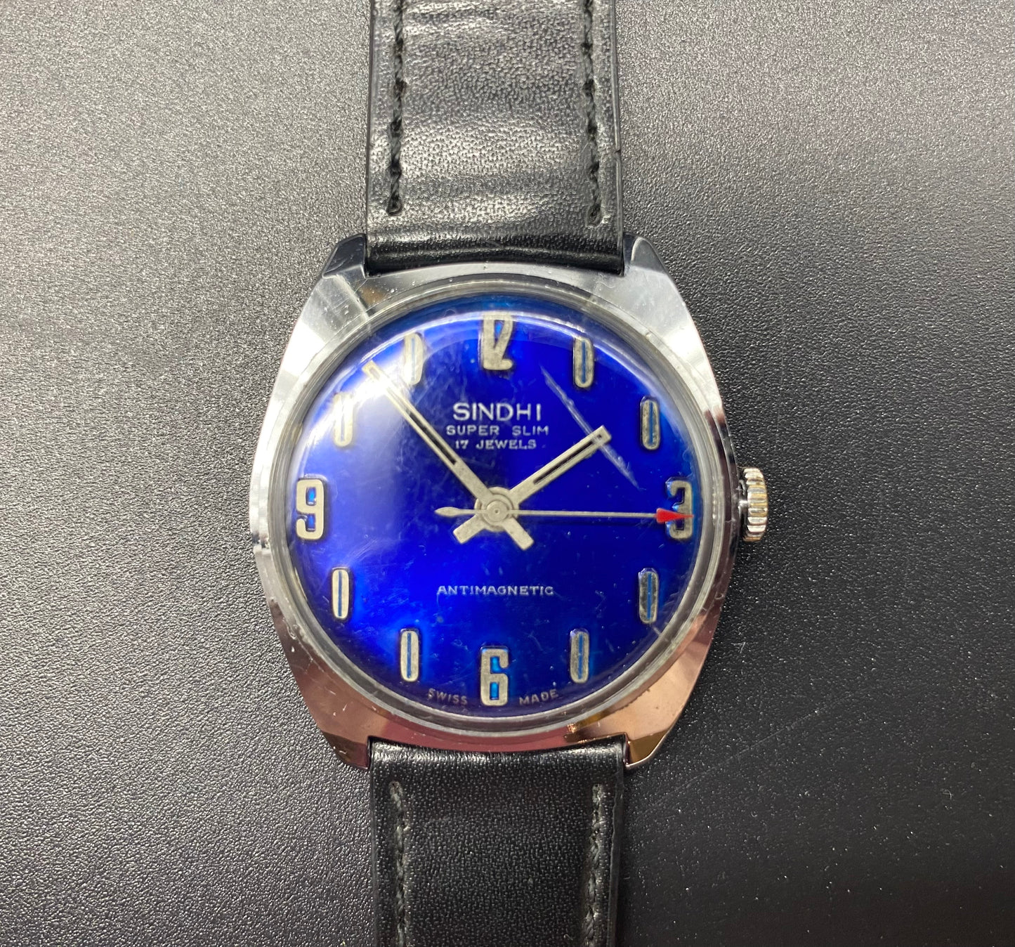 Vintage Retro SWISS MADE SINDHI Super Slim 17 Jewels Antimagnetic Watch VINTAGE Seiko Watches 