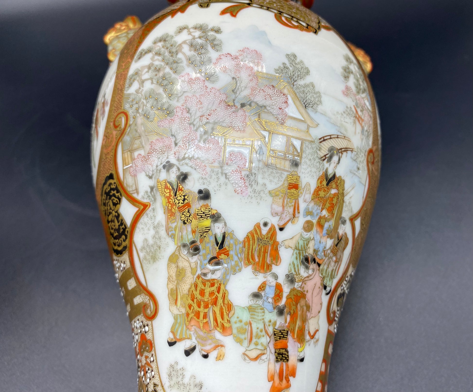 Antiques USA - Japanese Satsuma Meiji Vase High Quality SIGNED PAIR
