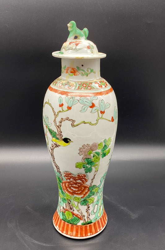 Antique Chinese Famille Verte Qing Dynasty Porcelain Vase with Cover
