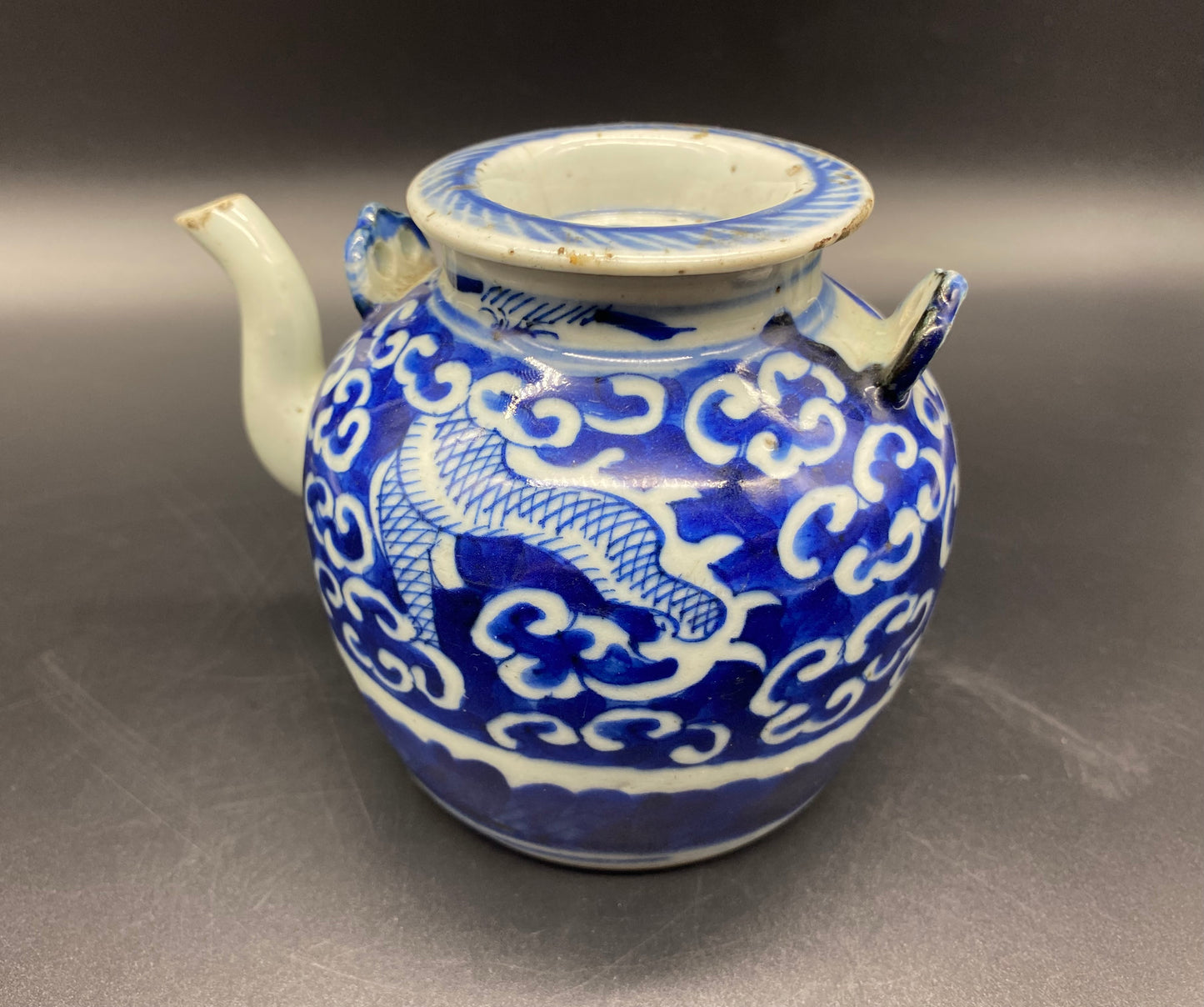 Chinese Qing 18th Century Dragon Teapot & Lid