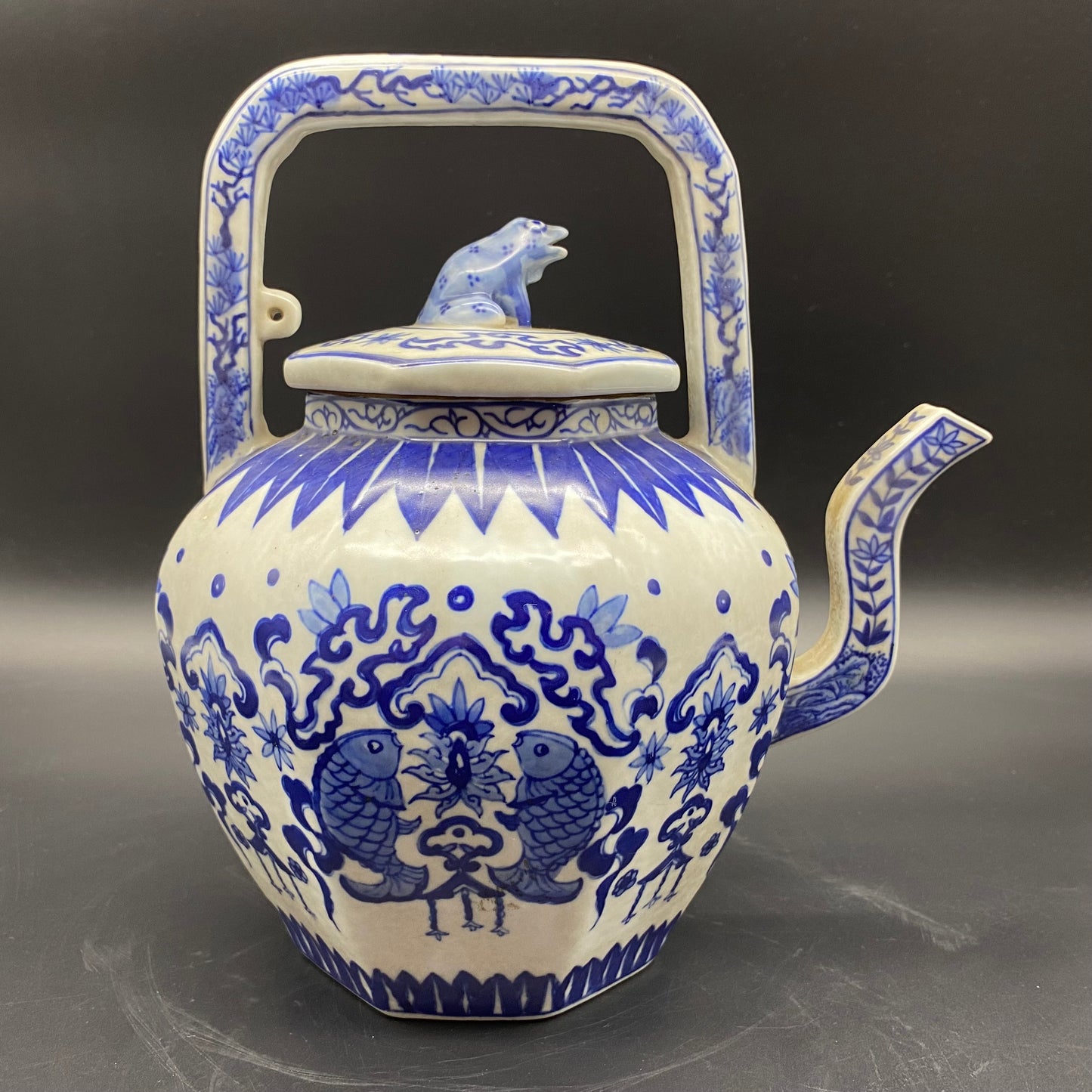 Chinese Tea Pot Circa Qing Dynasty period, 18th/19th century. Very good condition; No chips, cracks or repairs.