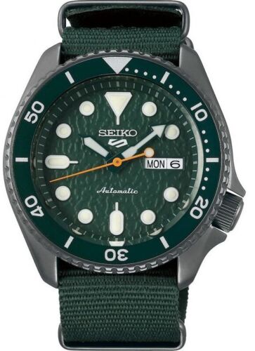 Seiko 5 Gents Automatic Divers Style Sports Watch