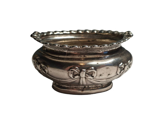 Antique sterling silver salt cellar crafted by Walker &amp; Hall in Birmingham, England, in 1898