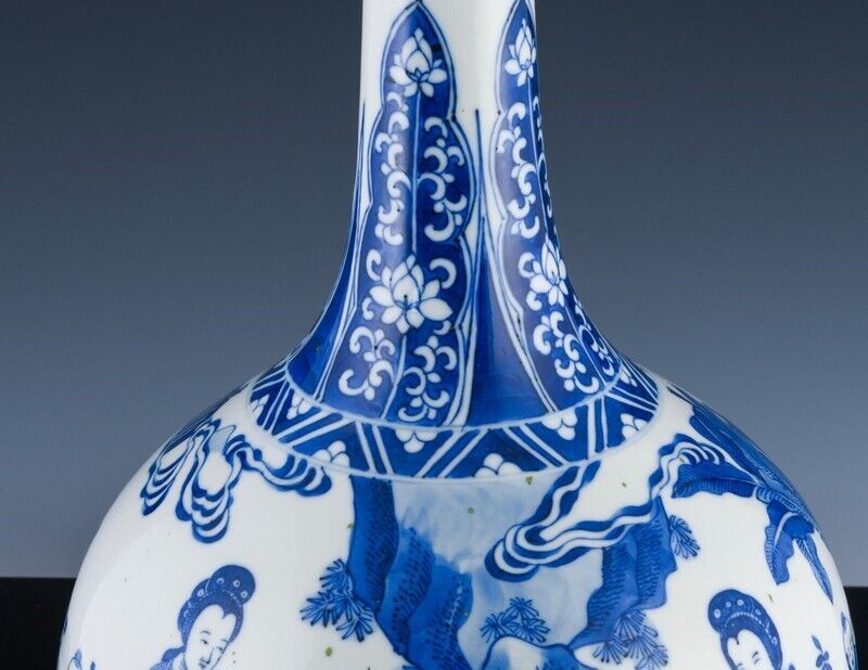 LARGE 17thc CHINESE BLUE & WHITE FIGURAL LANDSCAPE BOTTLE VASE KANGXI PERIOD