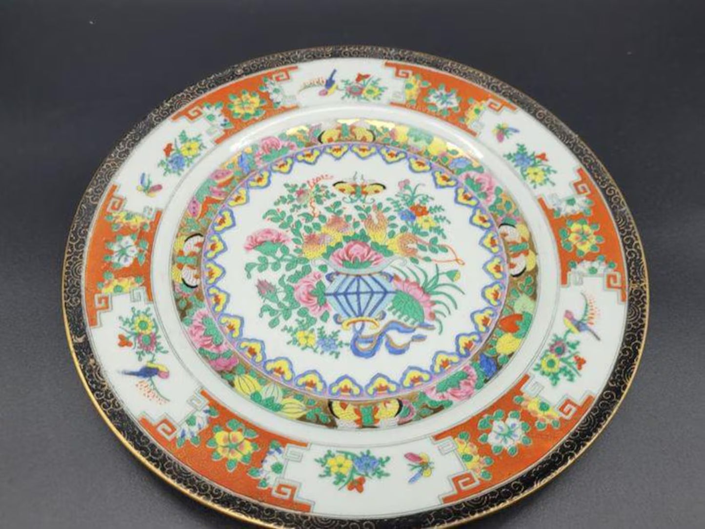 Chinese Early 20th century hand painted plates Famille Rose Pair