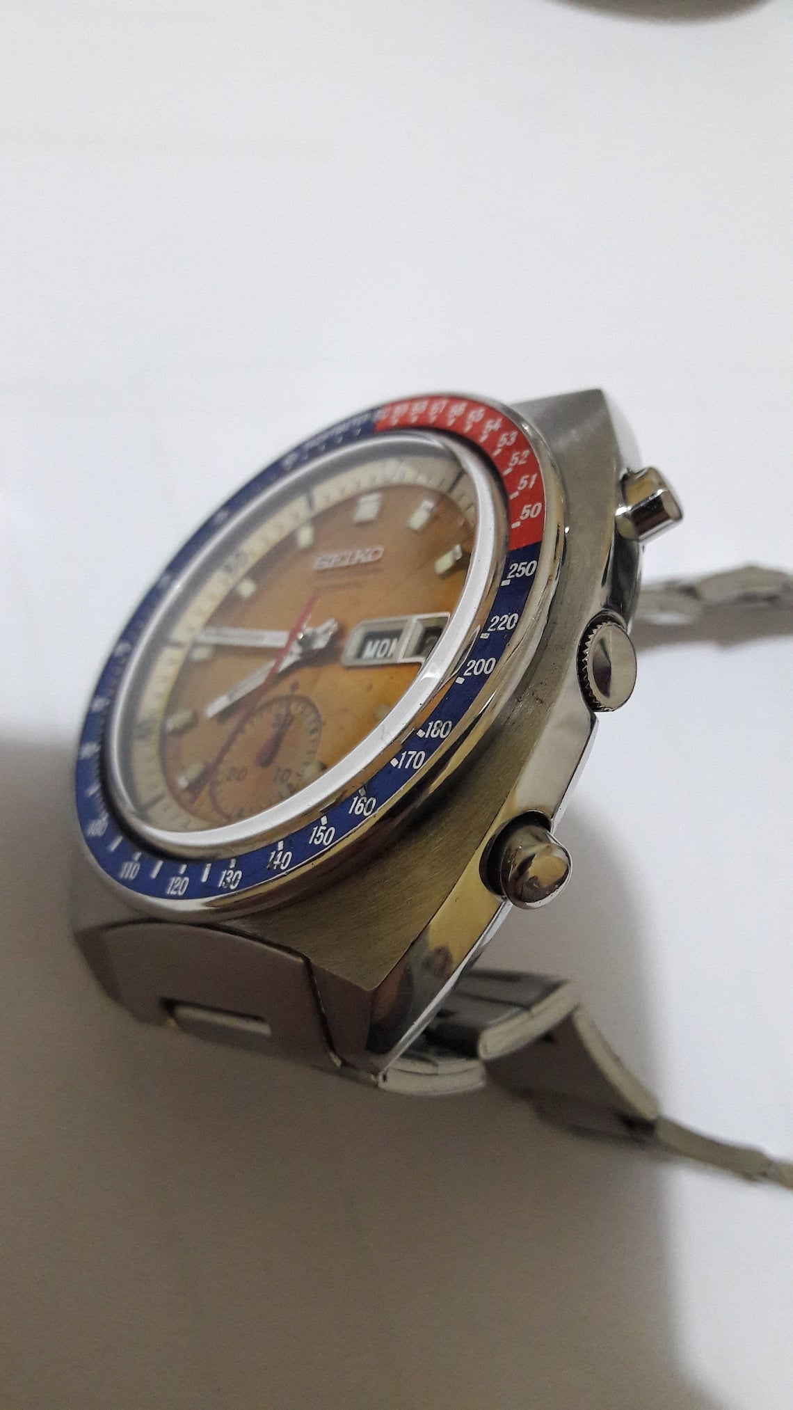 Vintage Retro Watches for Sale Online Seiko Pogue Pepsi bezel automatic chronograph