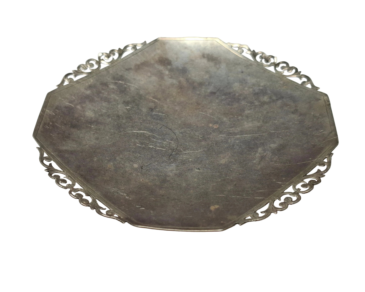 Antique solid silver scrollwork footed dish, fully hallmarked in Birmingham